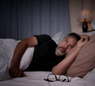 Kodėl naktį pabundate su širdies plakimu